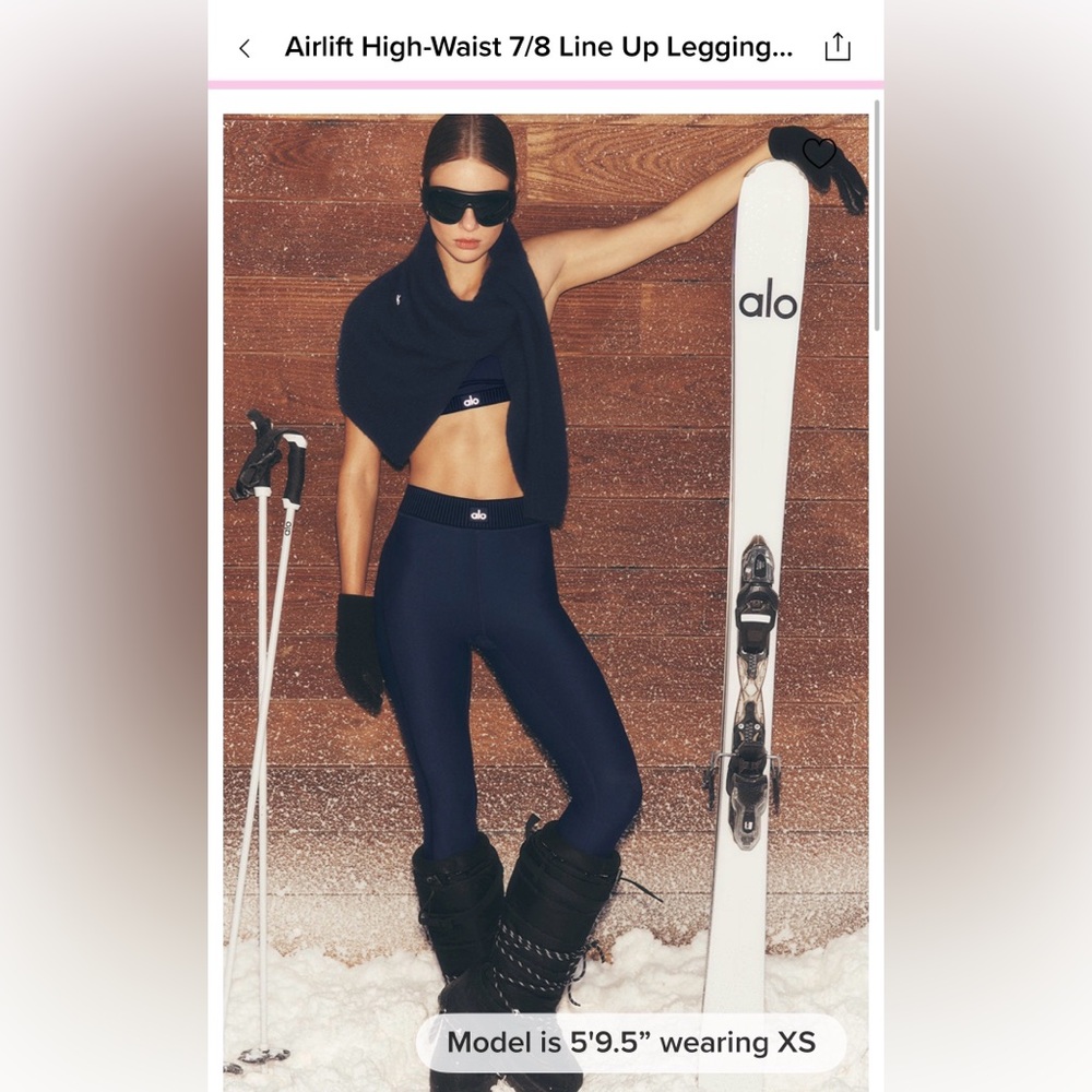 ALO Yoga Women's Dark Blue Leggings